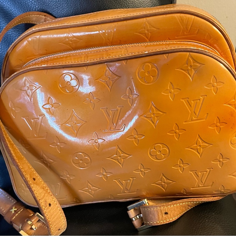 Louis Vuitton Monogram Vernis Amber Patent Crossbody Bag